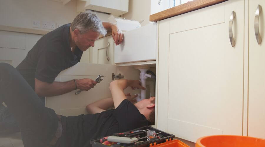 Professional burst pipe repair services in Lincoln, IL